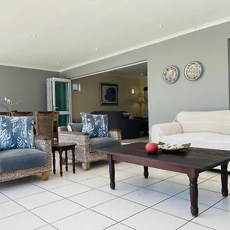 The Golf House 7 Villa Blythedale Beach Room photo
