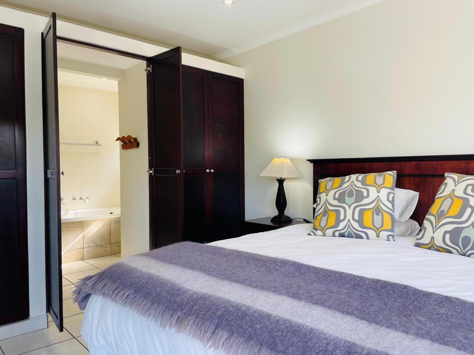 The Golf House 7 Villa Blythedale Beach