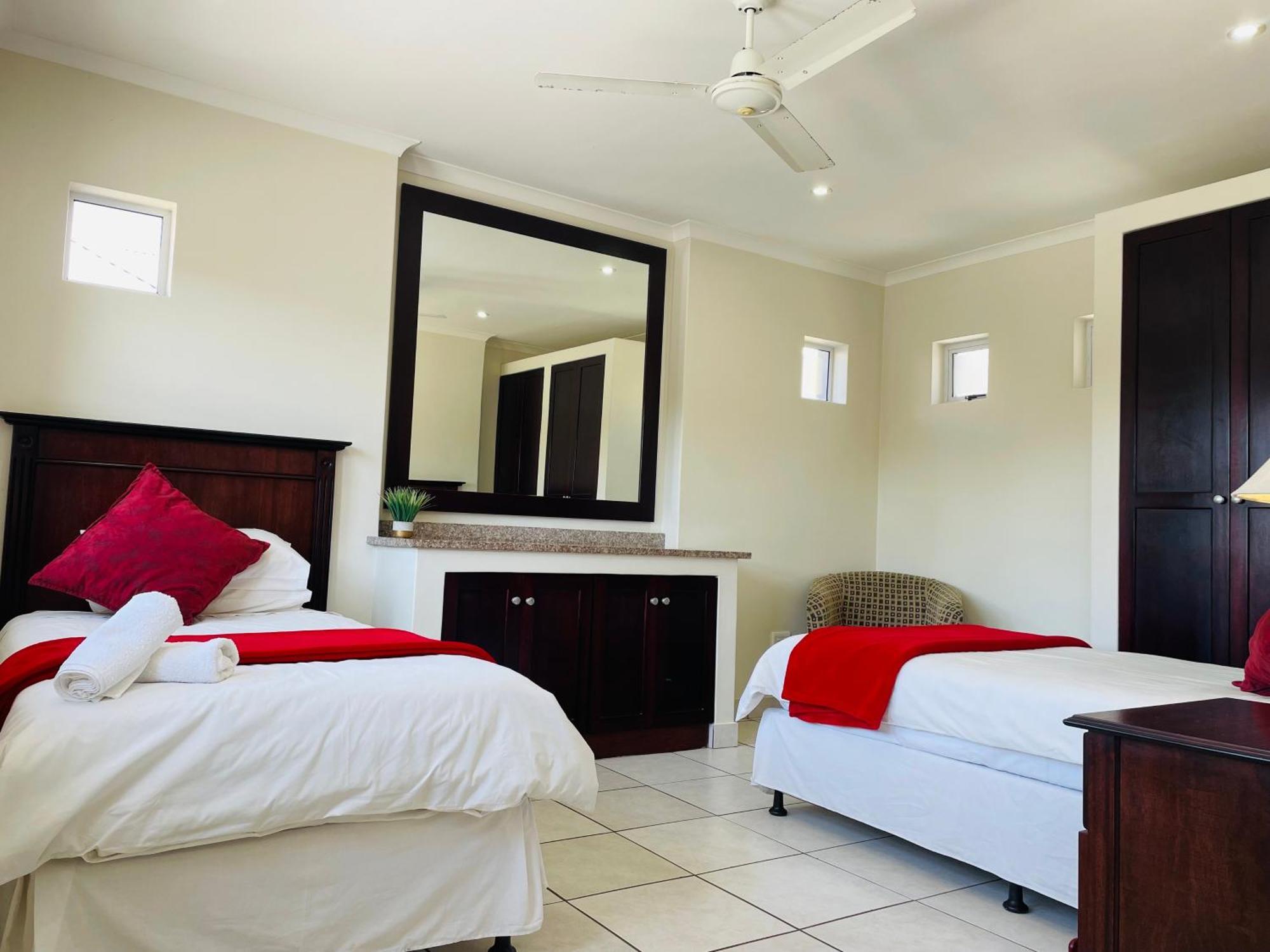 The Golf House 7 *